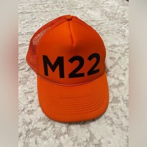M22 trucker hat